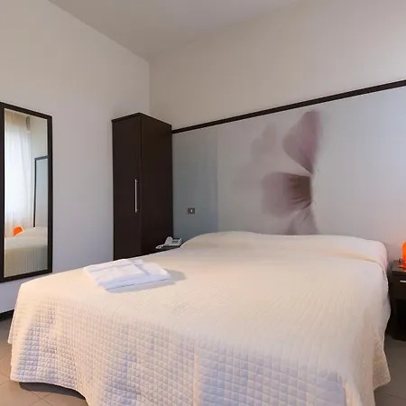 Solarium Hotel