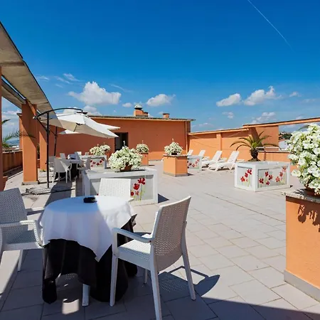 Solarium Hotel